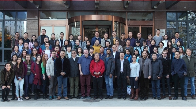 魯迅文學(xué)院第三十二屆高研班學(xué)員名單                仇秀莉　李　蕾　孫曉燕　張　萌　孫　峰　侯伊霖　趙　凱李榮茂　趙仁慶　徐亦嘏　張　健　周如鋼　朱斌峰　徐小泓　曾文輝　劉愛玲　田　君　喻　進　周玉梅　潘紹東　王哲珠　謝小靈　劉俊昌　王曉冰　張　兵　雍　措　楊　麗　何增華　陳茂興　賈淺淺　范墩子　黃　璨　邢永貴　馬　悅　唐榮堯　趙　勤　陳　末　王東江　曾　皓　羅元生　王少勇　陶　珊　康玲玲　穆蕾蕾　張富遐　任茂谷　李連杰　王法艇　雷舒華　帕提古麗　董夏青青 