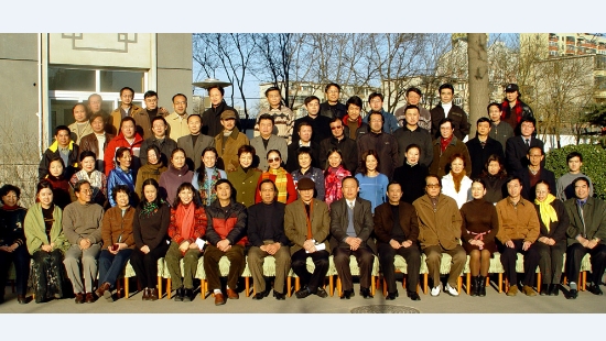 魯迅文學(xué)院第二屆高研班學(xué)員名單　王志剛　王愛英　張春燕　巴　毅　劉　陽　賈興安　魯順民　王劍冰　楊曉敏　黃　強　許　晨　馬寶山　金紅蘭　刁鐵軍　劉元舉　楊　瑩　劉宏偉　姜琍敏　傅曉紅　王懷宇　梁　琴　張懿翎　胡　翔　施曉宇　王靜怡　溫遠輝　王雁翎　張慶國　曹　雷　白　拉　祿　琴　張艷茜　馬青山　董立勃　郭文斌　唐　涓　任向春　劉　俊　盛丹雋　唐　韻　王曼玲　王玉芳　陳寶紅　王　山　方　文　張新芝　程紹武　徐　紅