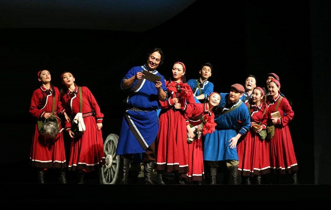 習(xí)近平總書記給內(nèi)蒙古自治區(qū)蘇尼特右旗烏蘭牧騎隊(duì)員們的回信