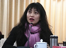 劉艷：批評何為，并批評的睿見“剜爛蘋果?銳批評文叢”意在重構(gòu)中國當(dāng)代文學(xué)批評的精神和維度，出版社既有勇氣又別具慧眼。[詳細(xì)]