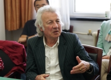 多米尼克?歐塔維：后媒體時(shí)代為文學(xué)帶來的可能性今天，誰都可以創(chuàng)建節(jié)目，并將其傳播到任何他喜歡的地方。 [詳細(xì)]