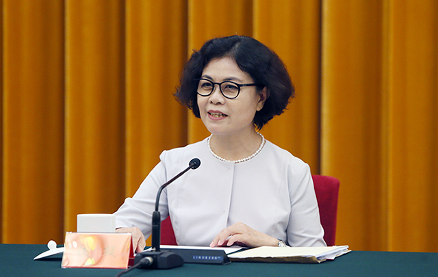 中國文聯(lián)主席、中國作協(xié)主席鐵凝主持座談會