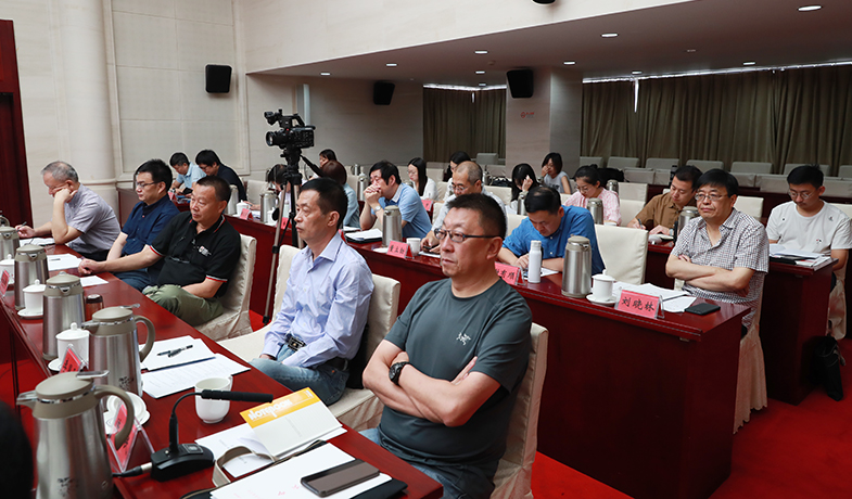 第十屆茅盾文學獎評委會第一次全體會現(xiàn)場