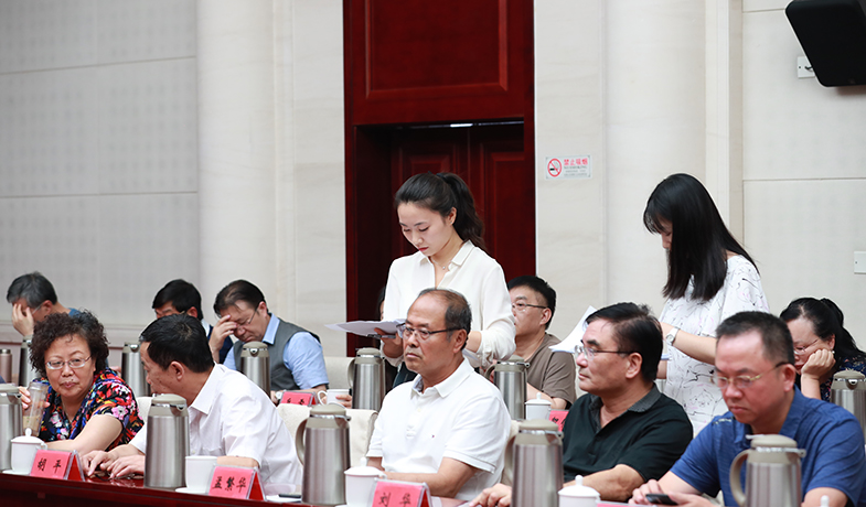 聯(lián)絡員分發(fā)、清點選票