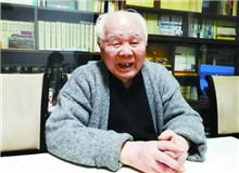 【李國文】	王　雪丨《得法而努力地耕耘——一篇手稿檔案中的李國文》；	席思宇丨《“作家是屬于他那個時代的”》。