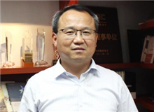 安徽文藝出版社：文學出版人要能沉得住氣　　這些年，安徽文藝社深耕原創(chuàng)現(xiàn)實題材長篇小說產(chǎn)品線，出版了一大批優(yōu)秀文藝作品。[詳細]