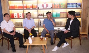 王躍文、歐陽黔森、阿來一同“名家話巨變”