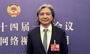 全國政協(xié)委員、中國美術(shù)館館長吳為山　