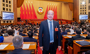 全國政協(xié)委員，中國電視藝術(shù)家協(xié)會分黨組書記、駐會副主席、秘書長范宗釵