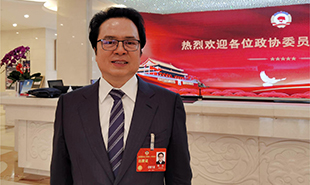 全國政協(xié)委員，中國作協(xié)黨組成員、副主席、書記處書記陳彥