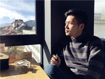 劉康：只有文本立得住，期許才能說出口