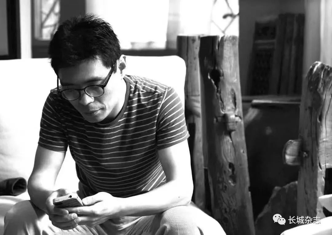 蔣一談，小說家、詩人、童話作家。出版短篇小說集《魯迅的胡子》《赫本啊赫本》《棲》《透明》《廬山隱士》《中國故事》等，以及詩集、兒童文學作品、科幻作品等。2023年出版科幻小說集《小丑歲月》。曾獲得人民文學獎、蒲松齡短篇小說獎、百花文學短篇小說獎、林斤瀾短篇小說獎、《上海文學》短篇小說獎、《小說選刊》短篇小說獎、“南方閱讀盛典”最受讀者關注作家獎、首屆《小說選刊》最受讀者歡迎小說獎、卡丘·沃倫詩歌獎等。