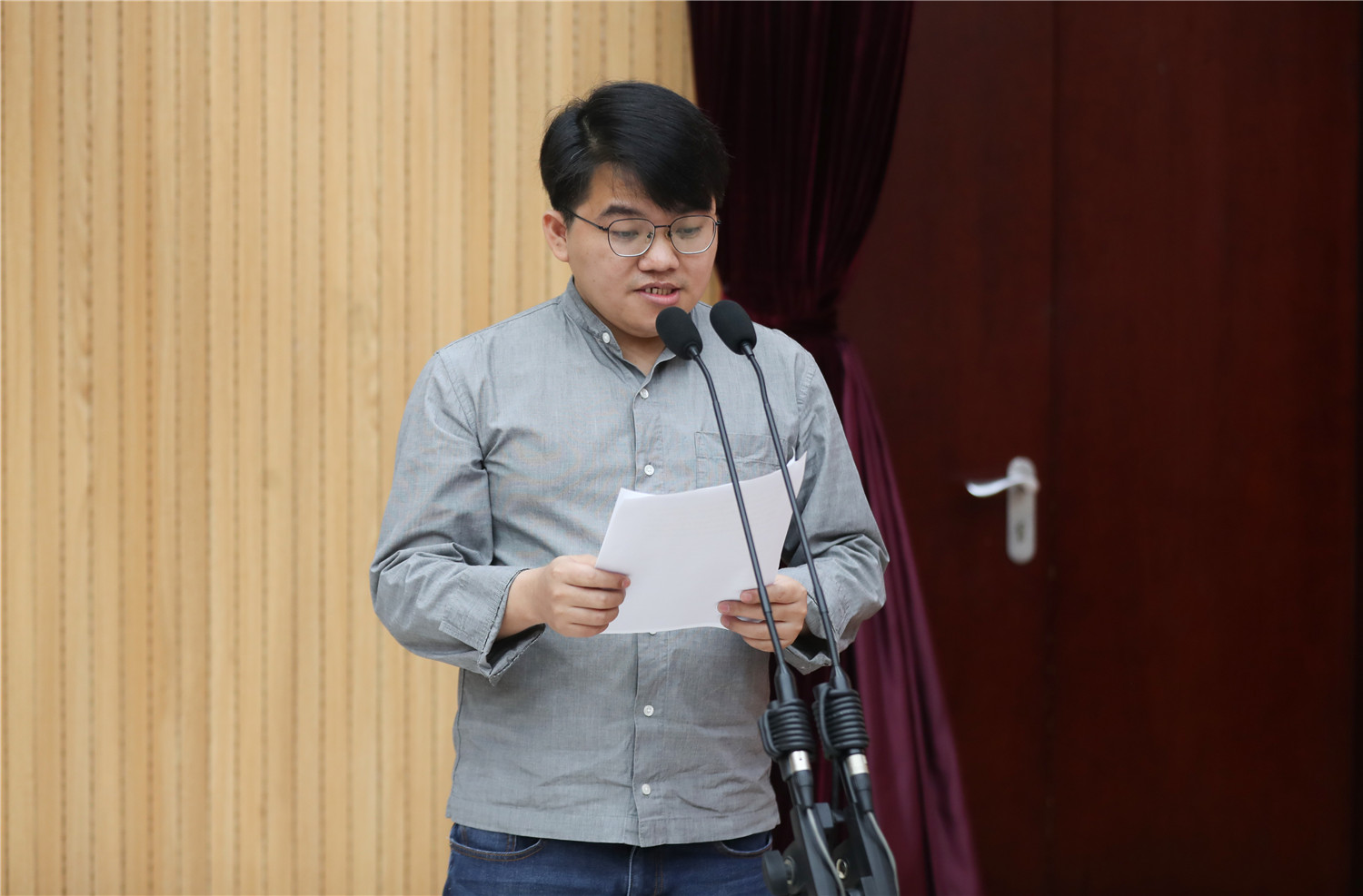 學(xué)員代表何榮、朗嘎扎西、林為攀在結(jié)業(yè)典禮上先后發(fā)言