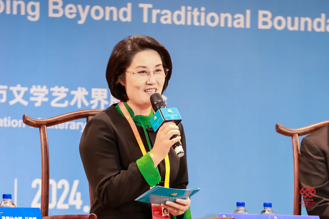 浙江小百花越劇院院長、一級演員、梅花獎得主王濱梅