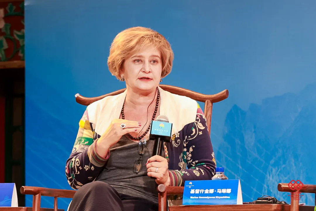 俄羅斯戲劇藝術(shù)學(xué)院副校長、培訓(xùn)與戲劇課程中心主任基留什金娜·馬琳娜（Marina Gennadyevna Kiryushkina）
