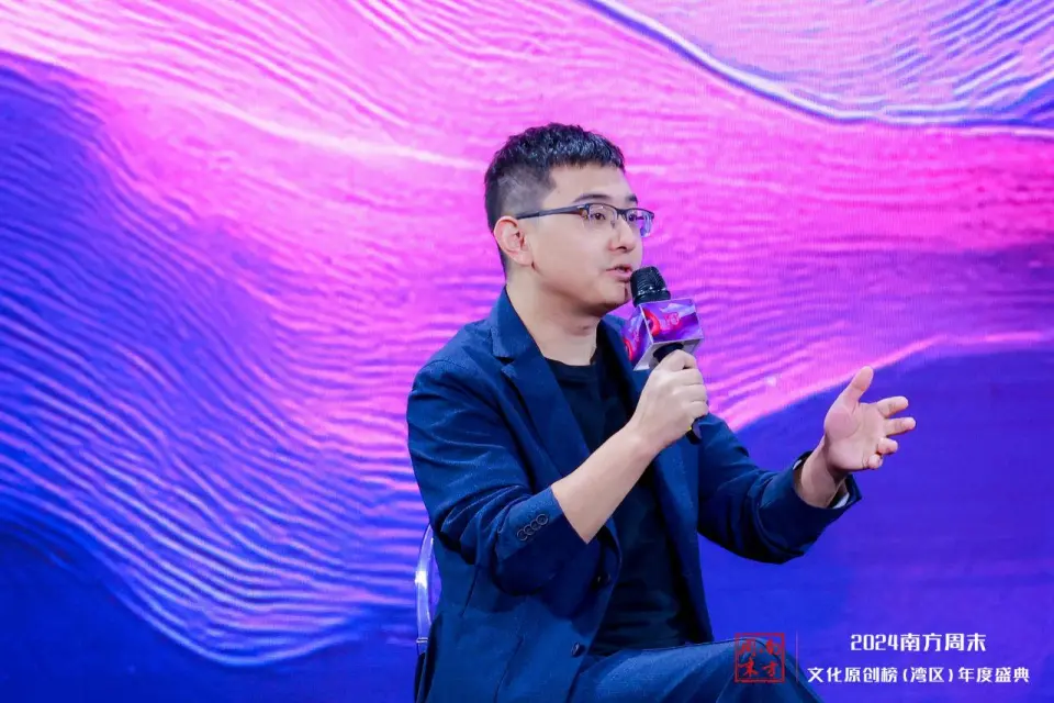 六神磊磊最早憑借解讀金庸小說的自媒體文章成名，近年開始解讀唐詩。