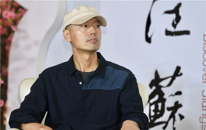 獨(dú)家訪(fǎng)談 | 黃梵：短篇小說(shuō)的快感本質(zhì)是對(duì)多巴胺的利用