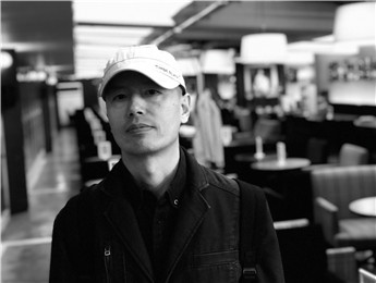 【訪(fǎng)談】黃梵：短篇小說(shuō)的快感本質(zhì)是對(duì)多巴胺的利用