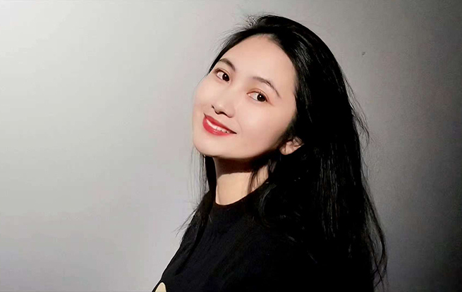 “新浪潮”訪談 | 莊凌：沒有力量改變世界，詩歌依然可以散發(fā)微光