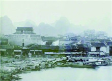 桂林文化城：在民族危難之際筑起精神堡壘　　作為抗日戰(zhàn)爭時期一個特殊的文化現象，桂林文化城在中國現代文化史上占有重要地位。[詳細]