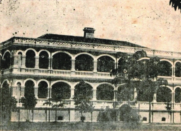 圖書館學家杜定友的“文化抗戰(zhàn)”　　為喚醒民智、振奮抗戰(zhàn)精神，杜定友還創(chuàng)新設立巡回書庫，改造舊戲臺為“民眾閱覽室"……[詳細]