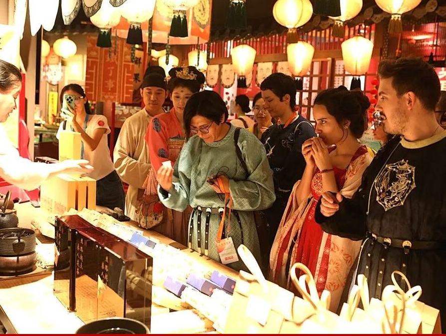 “文明會有不同，但詩歌讓我們得以溝通”