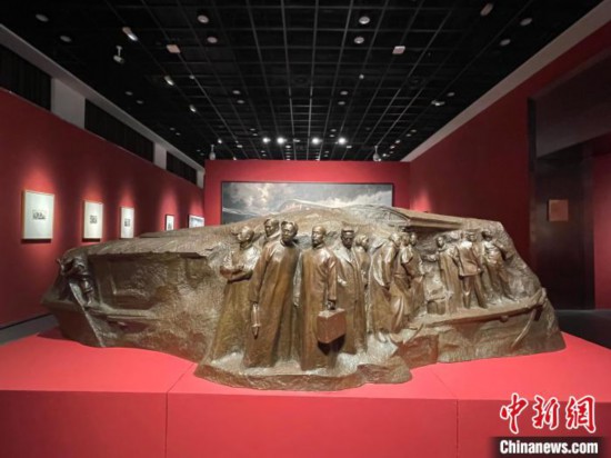 “百年擔(dān)當(dāng)”特展杭州開幕：窺見(jiàn)浙江文藝的高光時(shí)刻