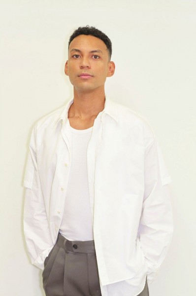 作家安堂何塞。巖澤高雄攝影，日本文學(xué)振興會(huì)圖片